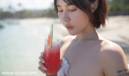 吻下面视频,情感交融的瞬间